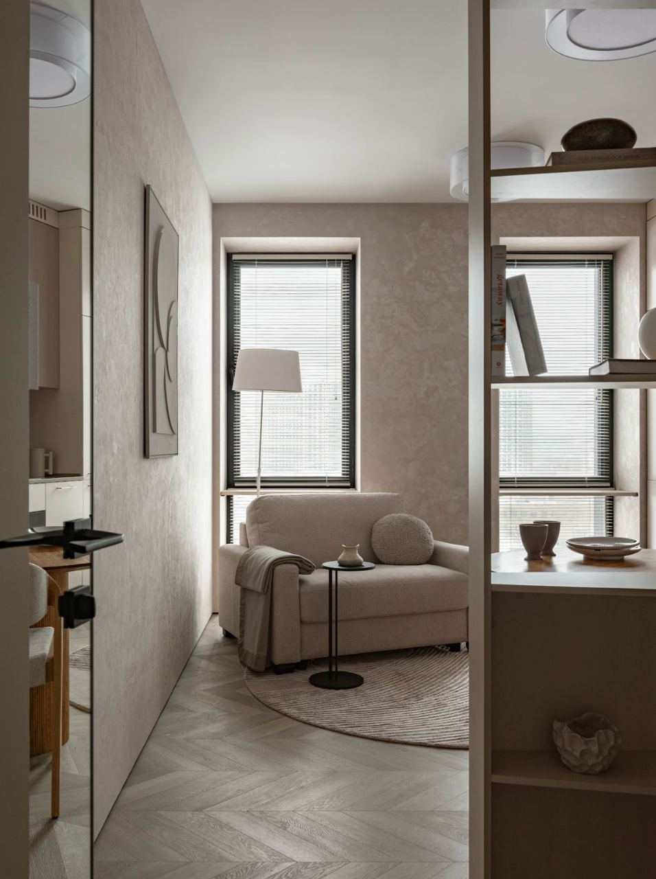 Кварцвиниловый SPC ламинат Vinilam Parquet Chevron Шеврон Сезар RI4445118CL4 французская елка 1293×305×8,5 фото в интерьере